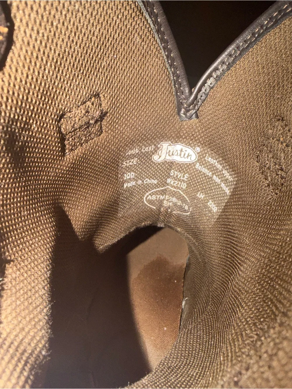 Men’s Justin soft toe boots